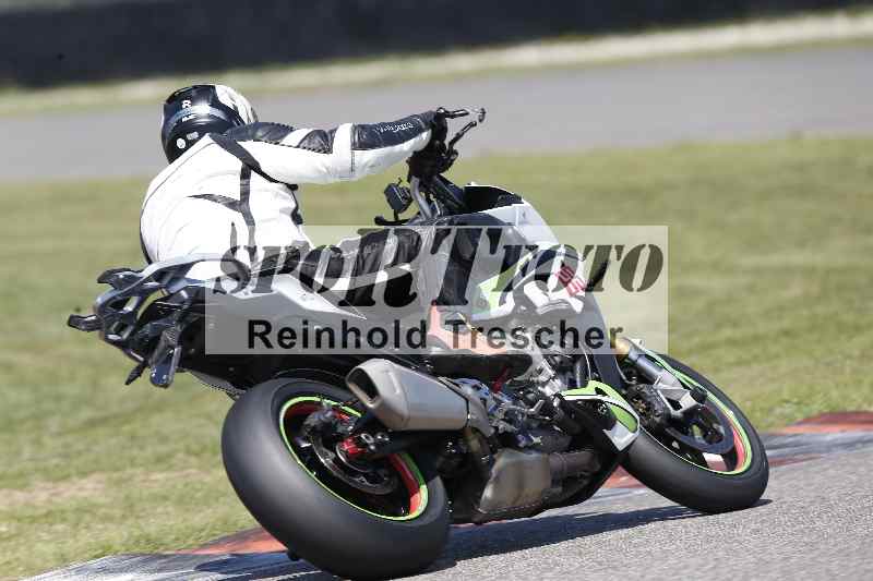 /44 09.08.2025 Plüss Moto Sport ADR/Freies Fahren/524
